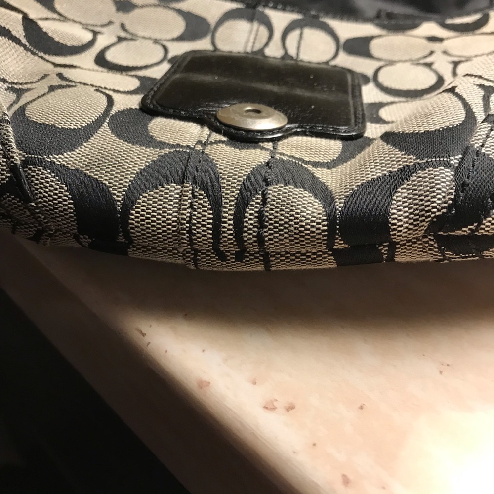 Small Coach Hobo